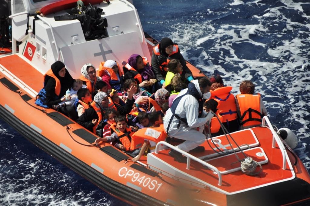 Capitaneria di Porto - Guardia Costiera - Migranti (1)