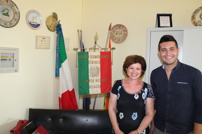Dott.ssa Mulè (I.I.S.S Amato Vetrano) ed Antonio Di Marca (Pro Loco Sciacca Terme)