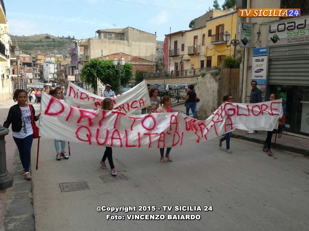 07-10-2015 - FOTO - Montallegro - Manifestazione dicarica (1)