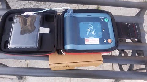 Aragona - Defibrillatore Piazza Umberto I (1)